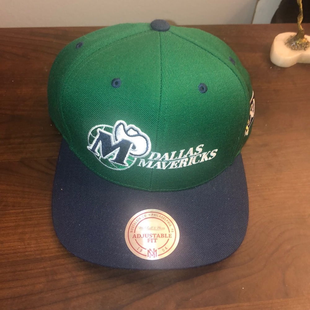 Mitchell & Ness Dallas Mavericks SnapBack